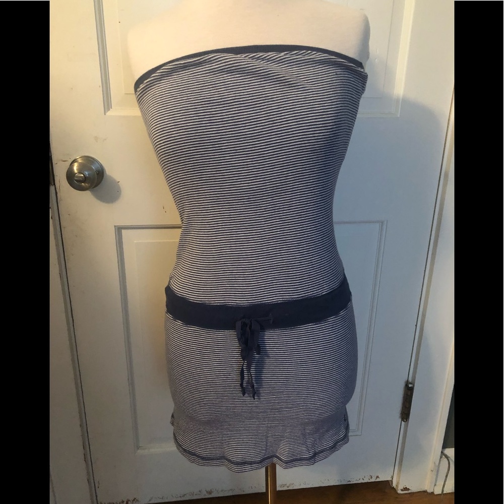 Strapless dress